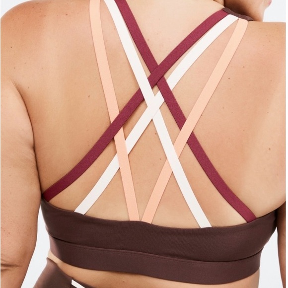 Fabletics - Boost Medium Impact Sports Bra III - 3x - Brown - Picture 2 of 5
